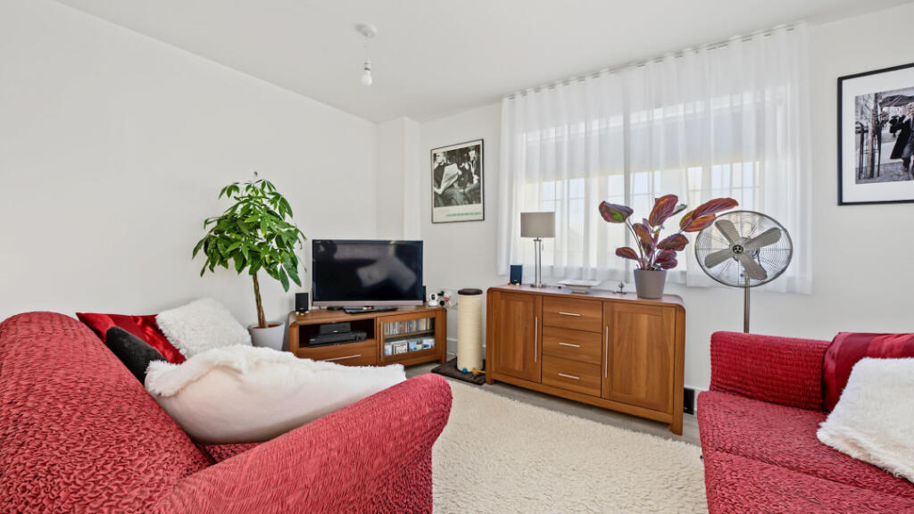 House in Wealden, Ninfield - View 2