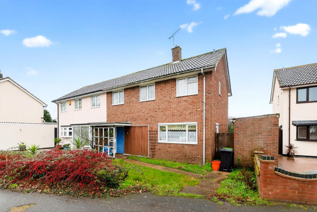 Main image of property: Little Spenders, Basildon, SS14