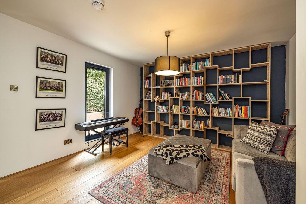House in Galashiels - View 4