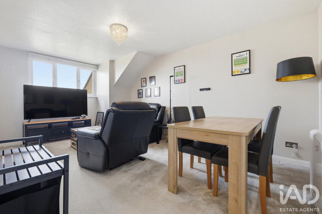 Main image of property: Rectory Road, Rochford, SS4