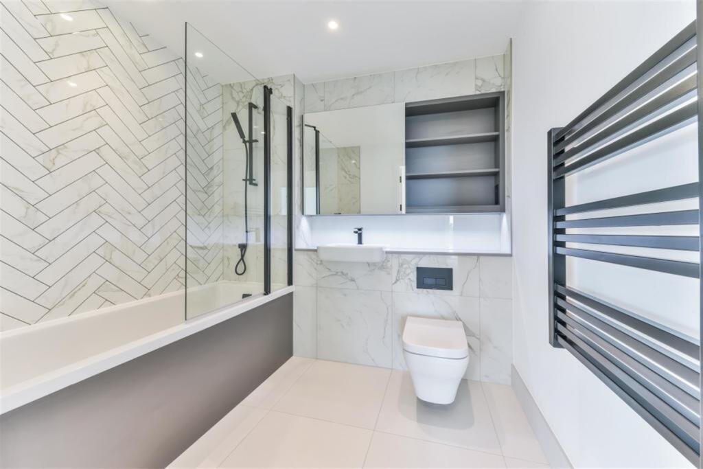 Apartment in London - More