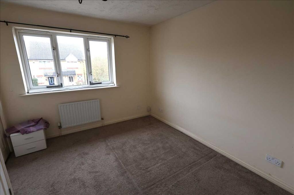 Trumper Way, Slough photo 5