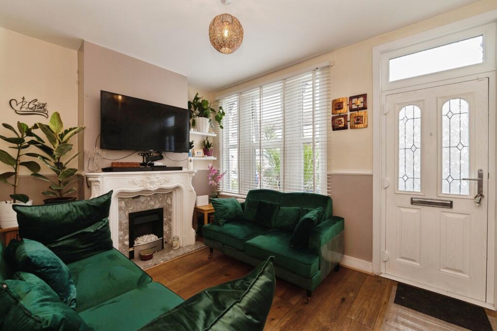 House in Romford - View 5