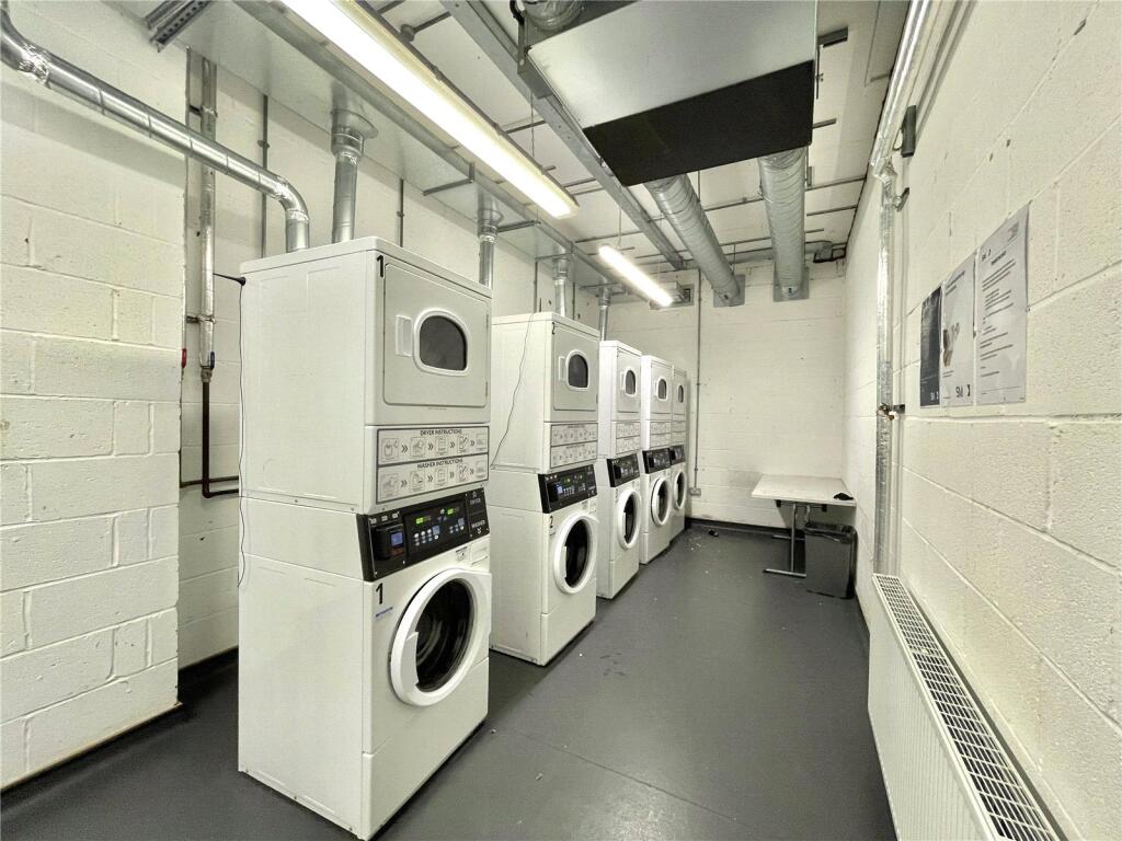 Chatham Place, (Room G, Cluster 67), Liverpool, L7 photo 5