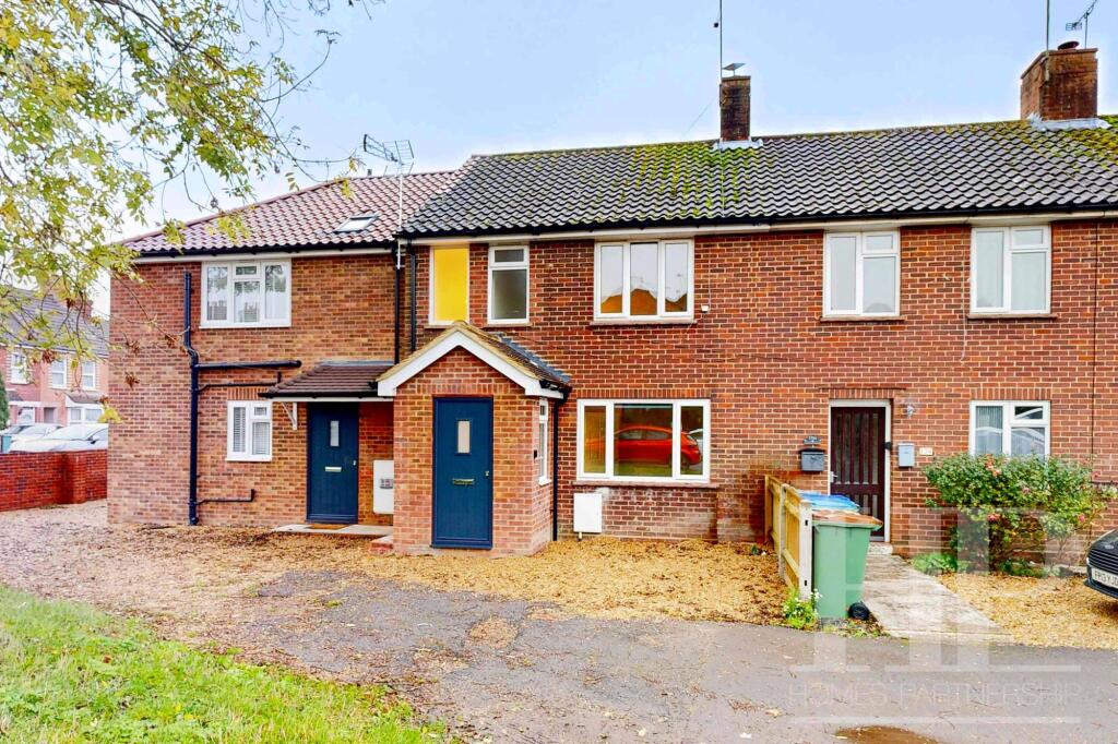 Main image of property: Crawley Road, Horsham, RH12