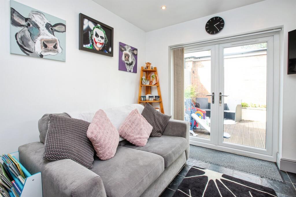 House in Ripley - View 4