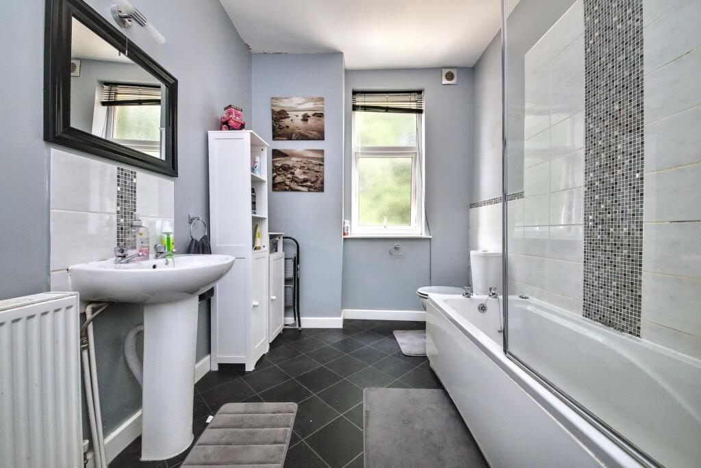 House in Wigan, Hindley Green - View 4