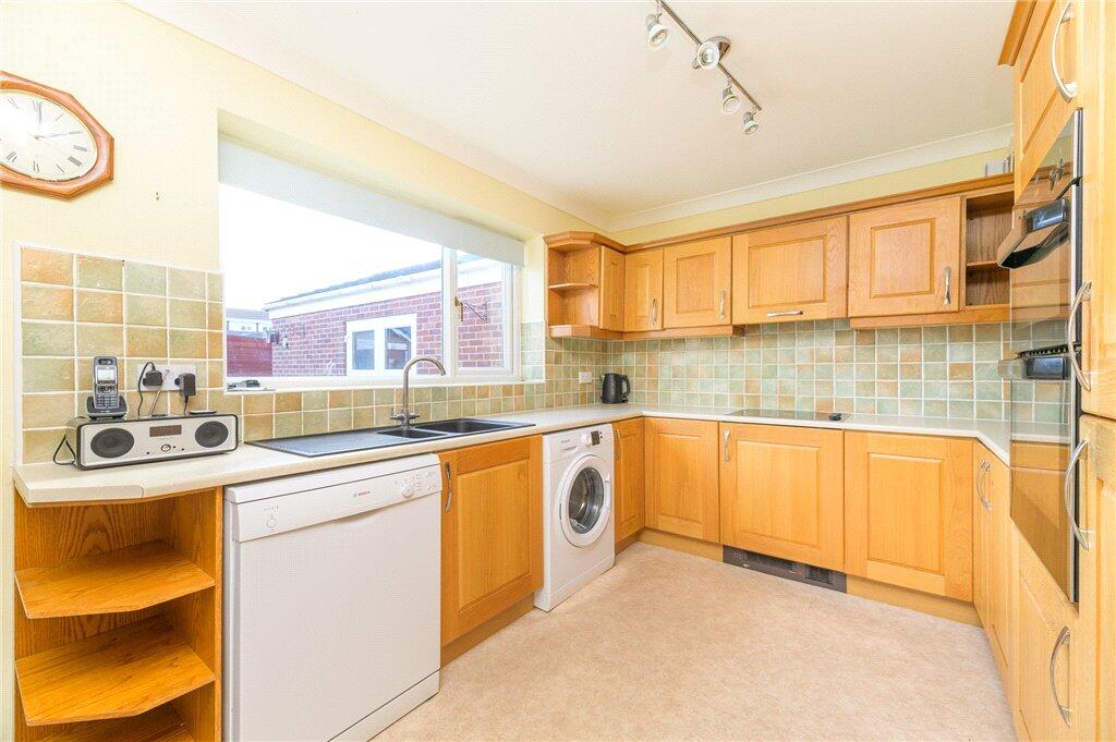 House in Wakefield - View 4
