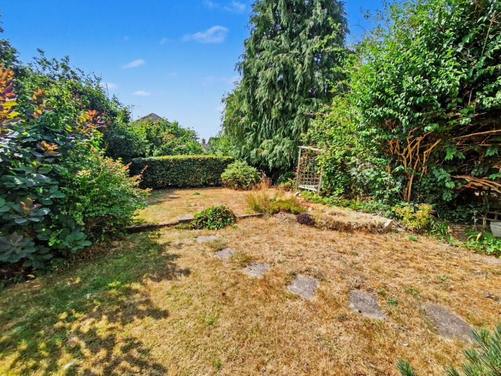 House in Rugby, Grandborough - More