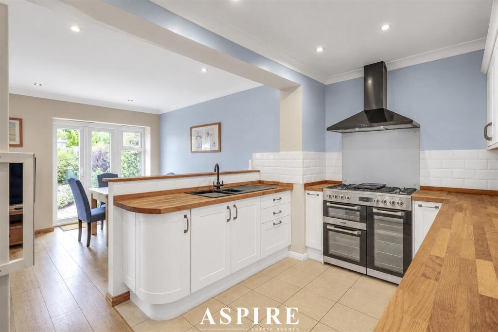 House in Southend-on-Sea - View 2