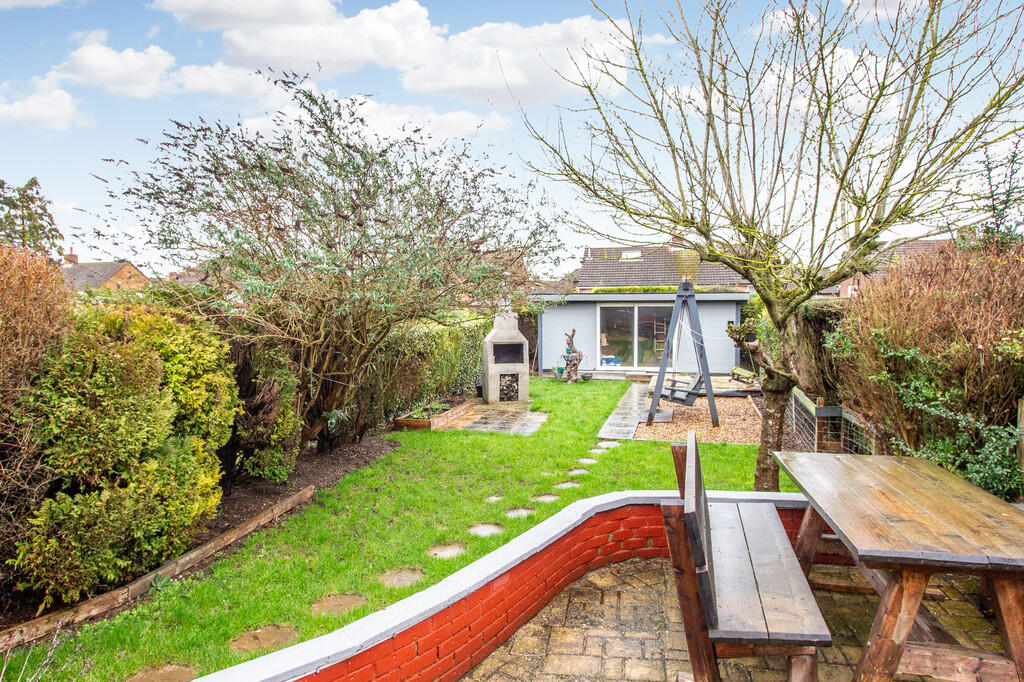 House in Rushden, North Northamptonshire - View 2