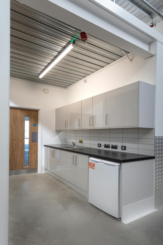 2025- Unit 693 - Stirling Road  - 225042.jpg