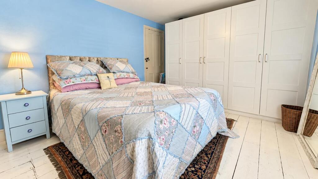 House in Tonbridge - View 4