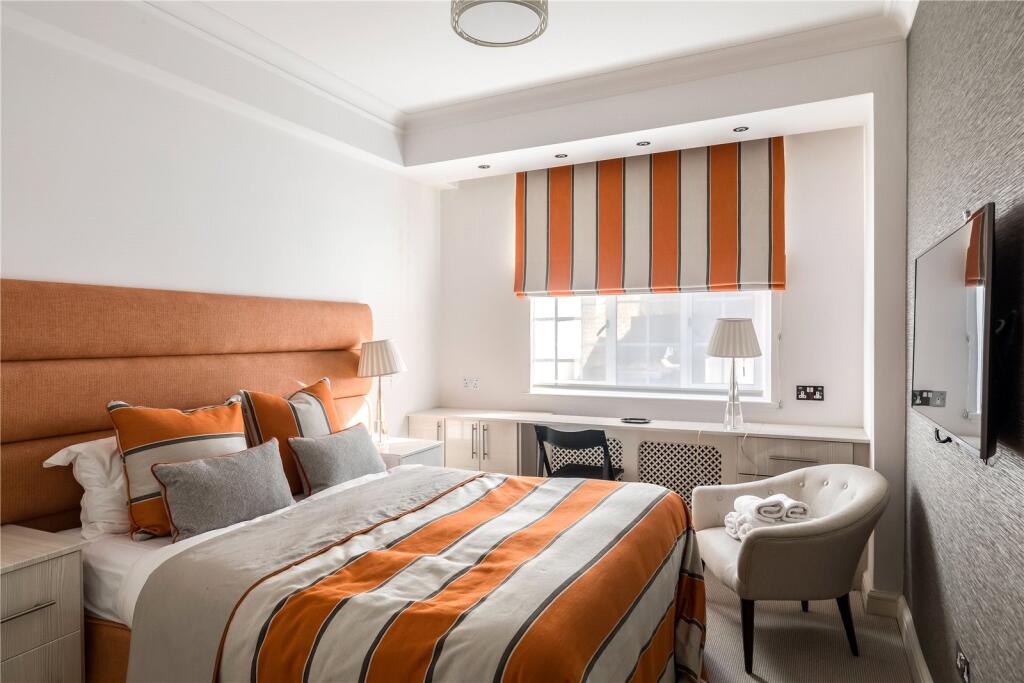 Apartment in London - View 2