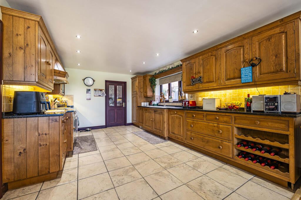 House in South Kesteven, Hougham - View 5
