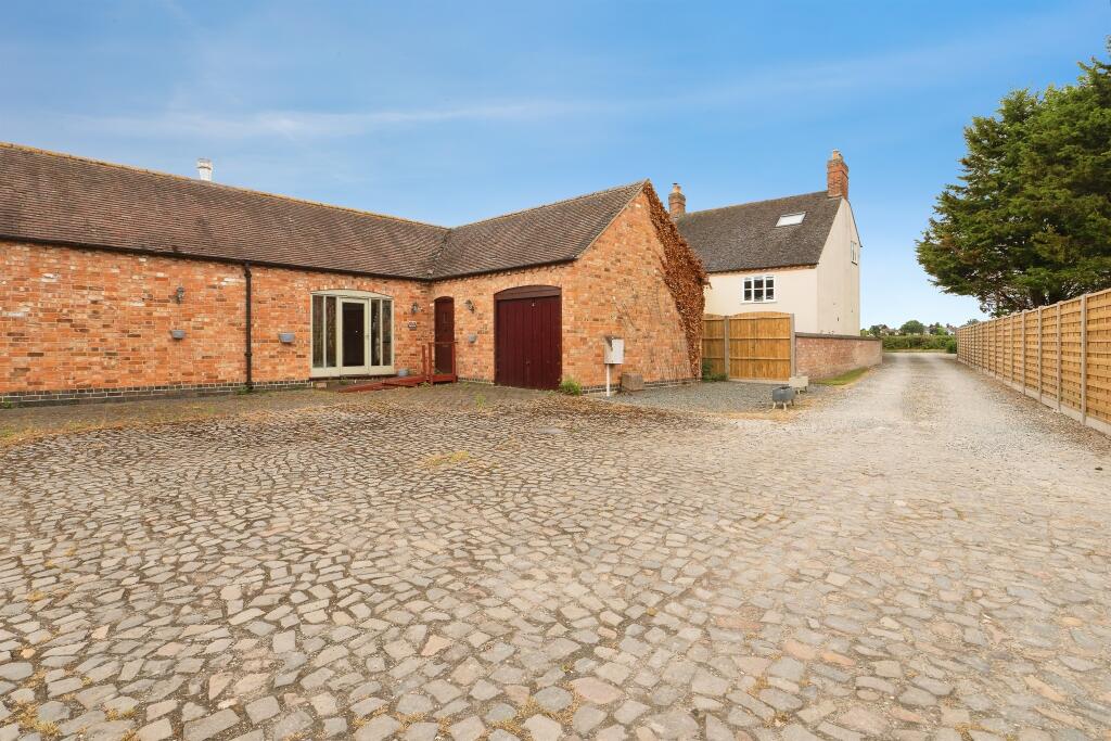 Main image of property: Hinckley Road, Barwell, Leicester