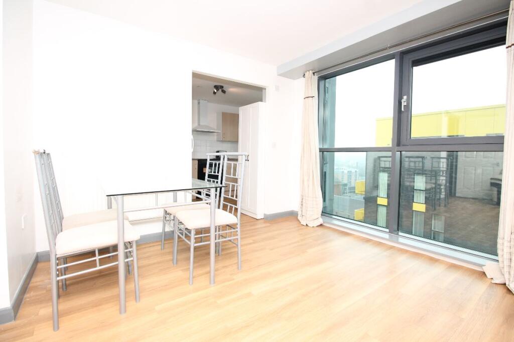 Apartment in London - View 4