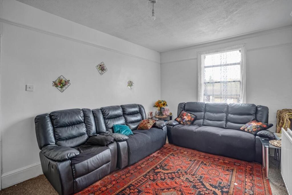 Apartment in London - More