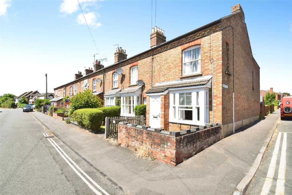 Main image of property: Avenue Road, Winslow