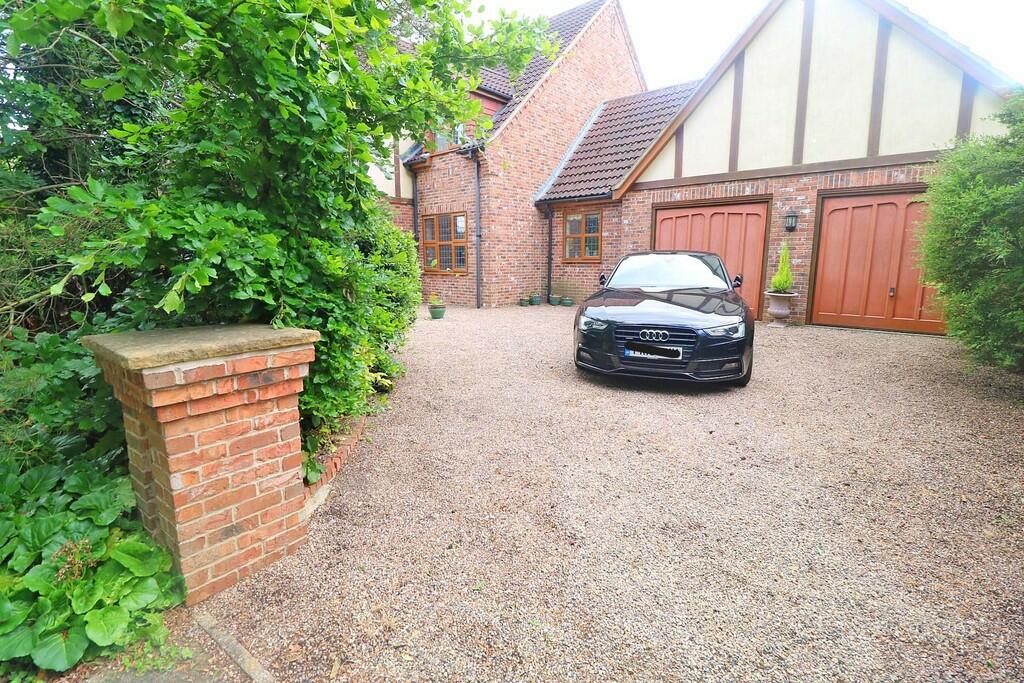 Woodhouse, Belton photo 3
