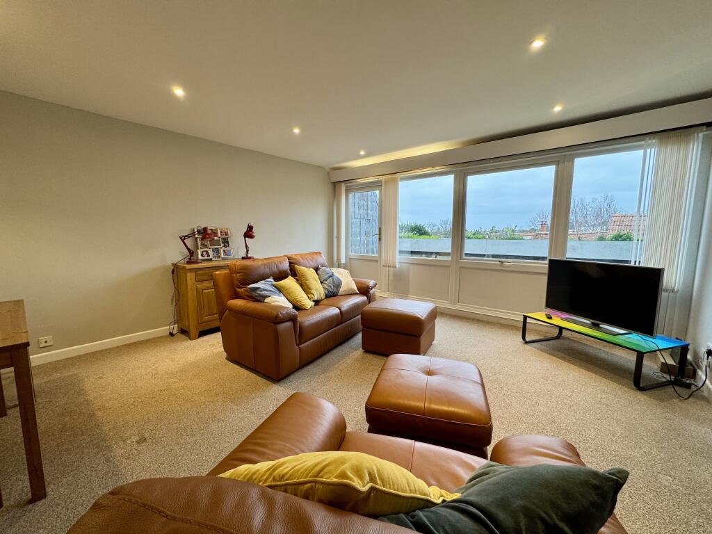 Apartment in Taunton - View 2