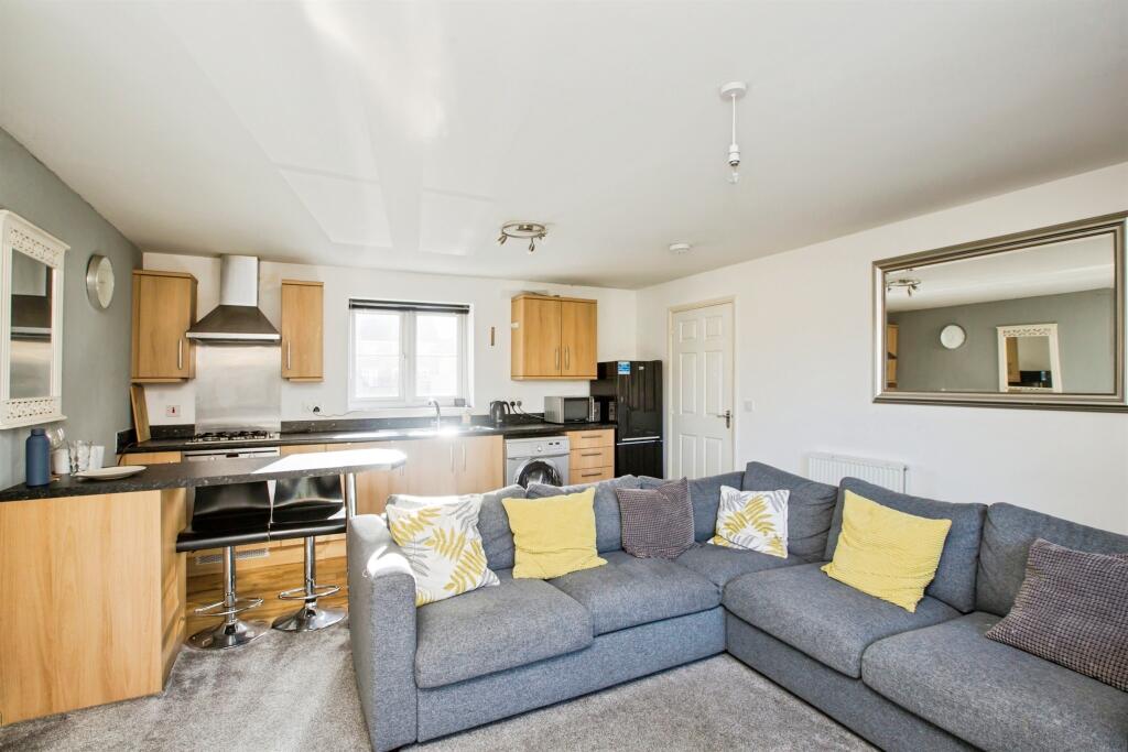 1-bed house on Cask Court, Ovenden Wood, Halifax, £90,000