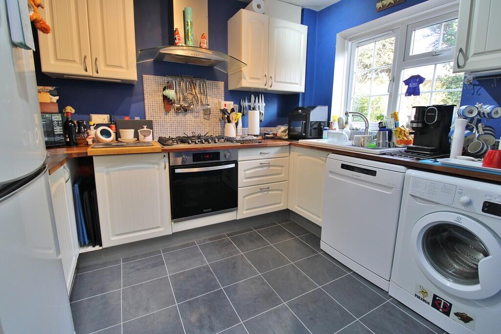 House in Fareham, Heathfield - More