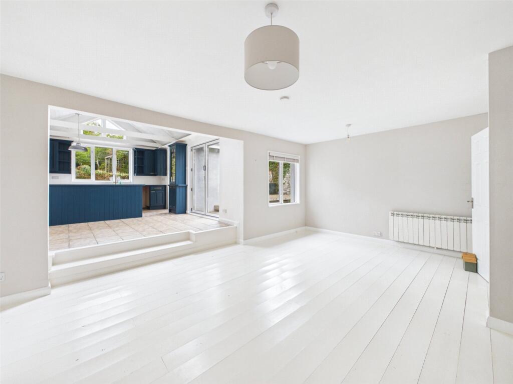 House in Plymouth - View 3