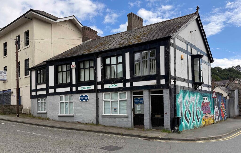 Main image of property: Glanrafon, Bangor, Gwynedd, LL57