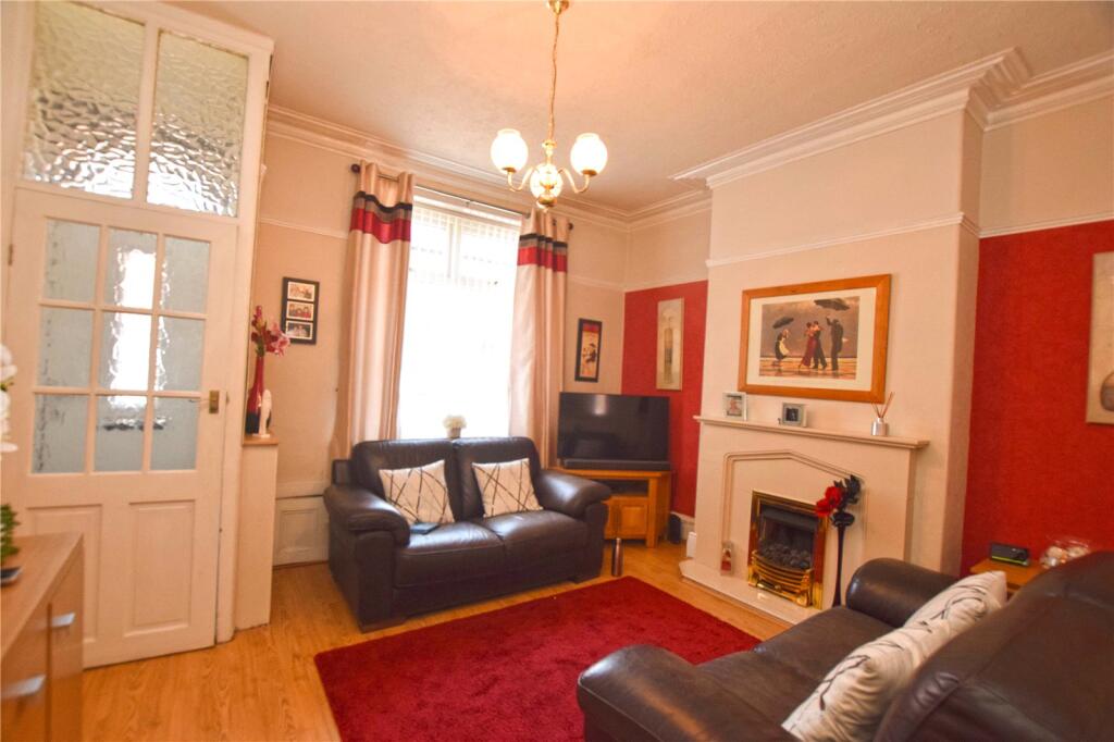 House in Oldham, Chadderton - View 3