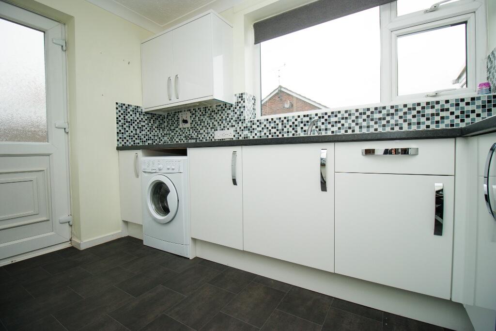 Cedar Grove, Filey  YO14 9NX photo 3