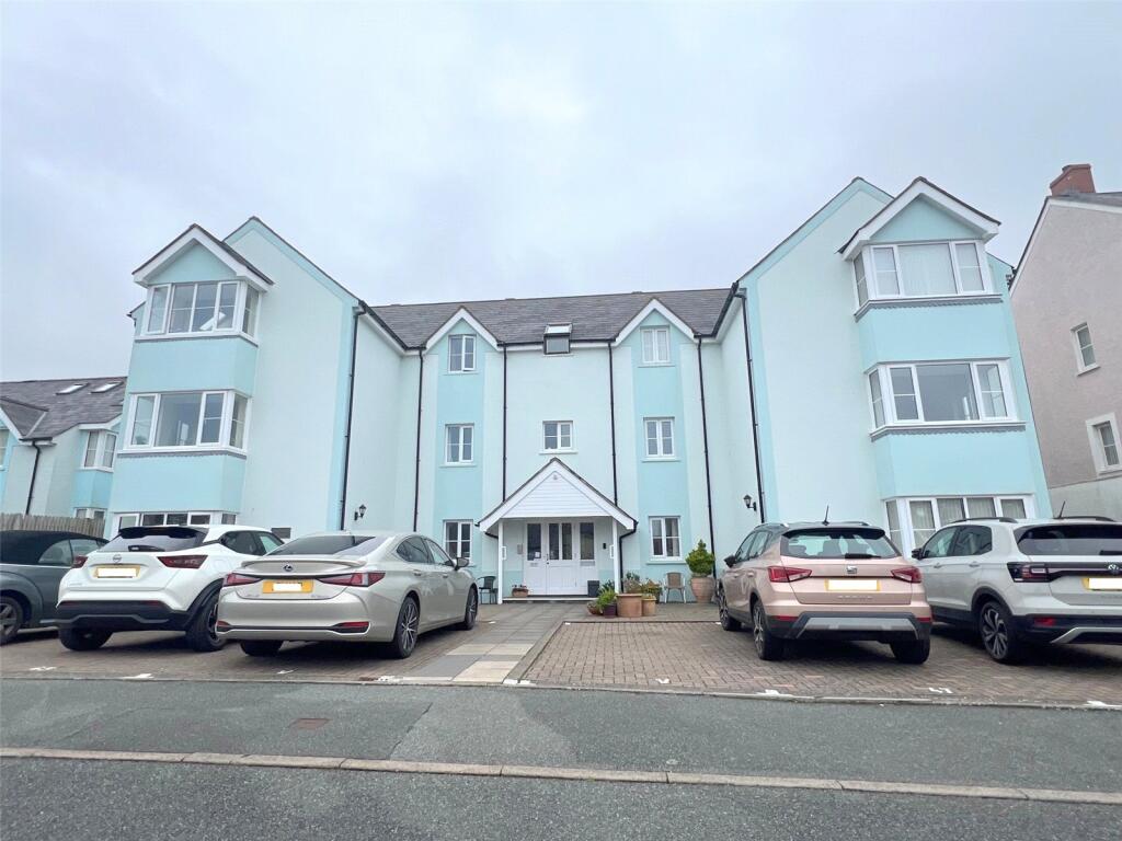 Main image of property: Watwick House, Puffin Way, Broad Haven, Haverfordwest, Pembrokeshire, SA62