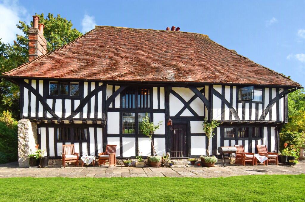 4-bed detached on Mote Park, Maidstone, Kent, ME15, £1,000,000