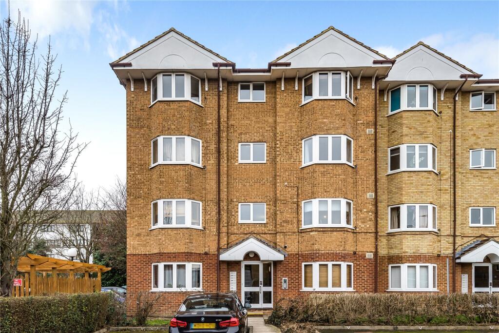 Main image of property: Varsity Drive, Twickenham, TW1