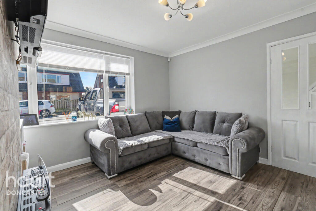 House in Doncaster, South Yorkshire - More