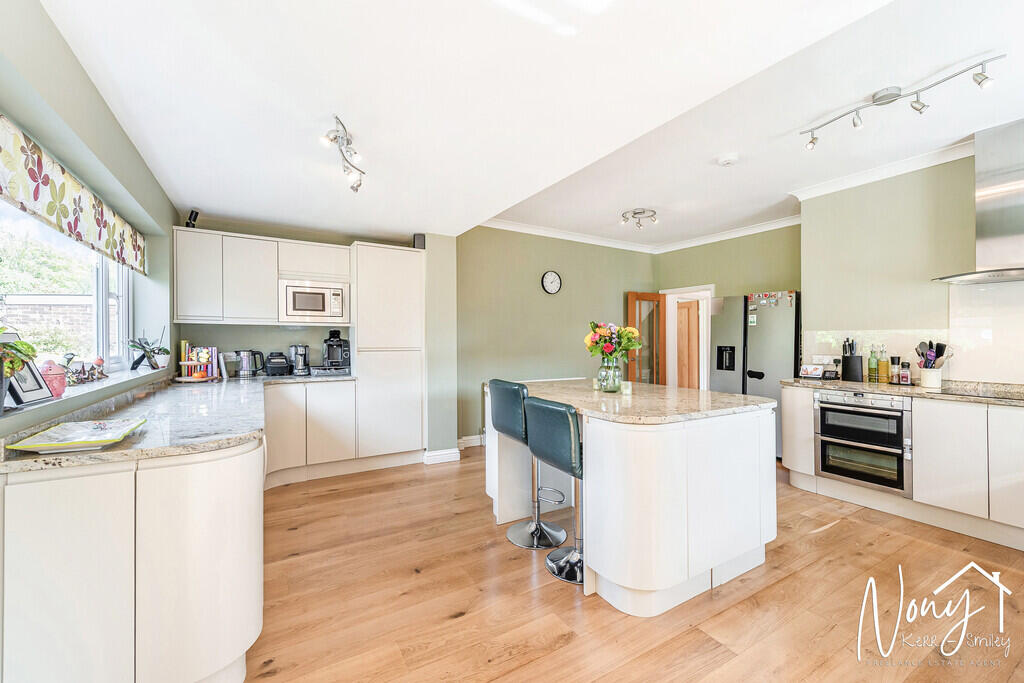 House in Winchester, Harestock, Weeke - More