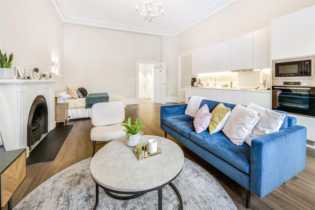 Apartment in London - View 3