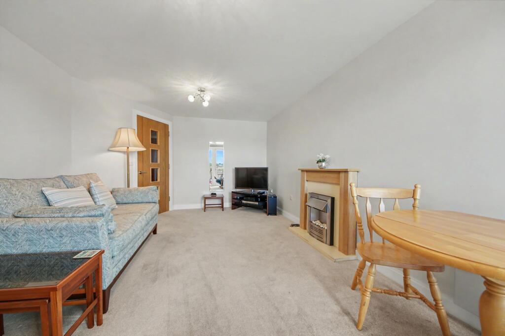 Apartment in Southampton - More
