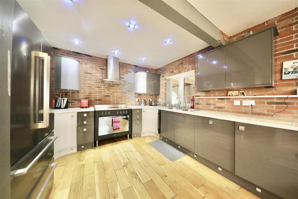 Catwick Lane, Long Riston, Hull photo 3