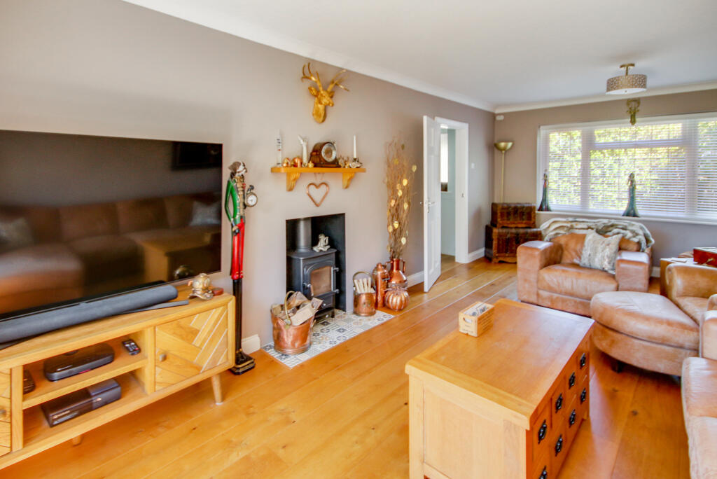 House in Redhill - More