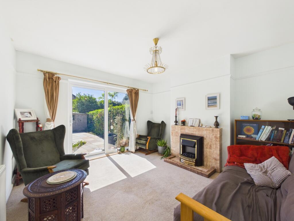 House in Nottingham, Chilwell - View 4