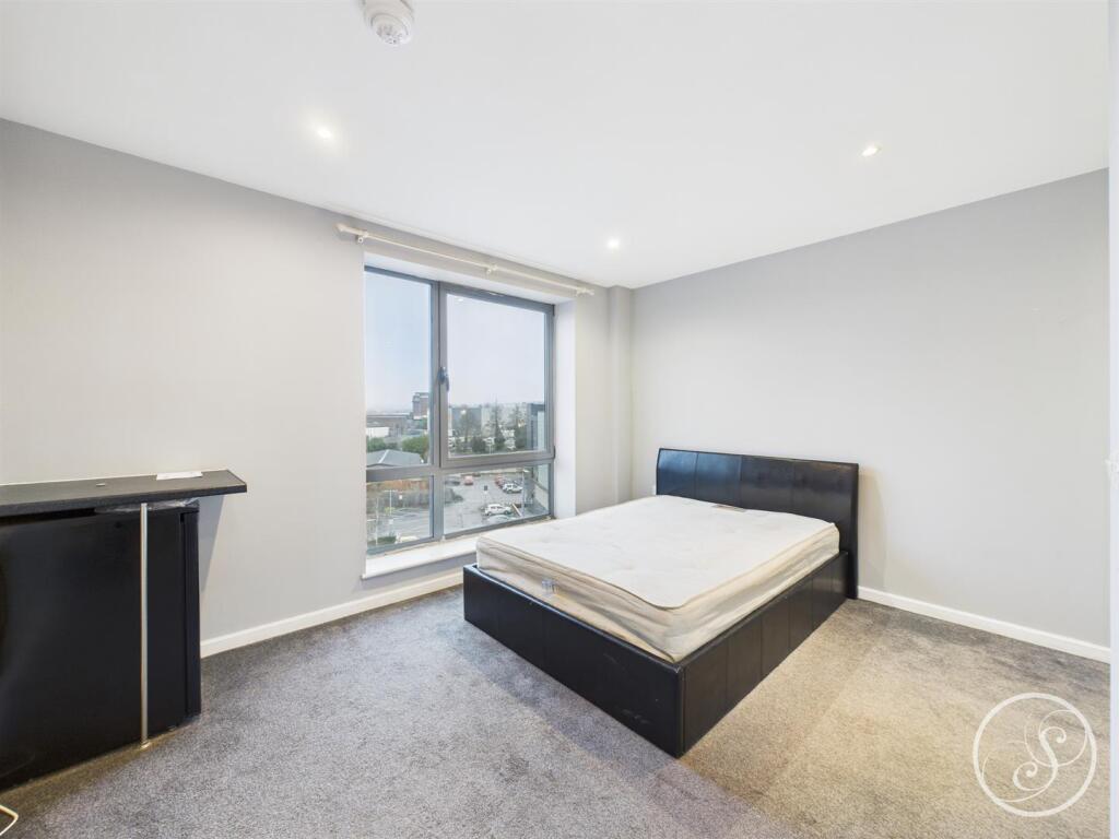 Main image of property: Skinner Lane, Leeds LS7