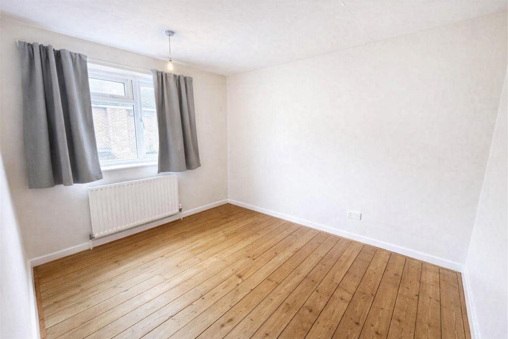 House in Dunstable, Beecroft, Central Bedfordshire - View 5