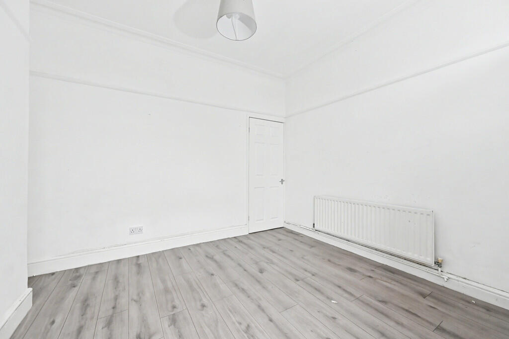 House in Stoke-on-Trent - View 3