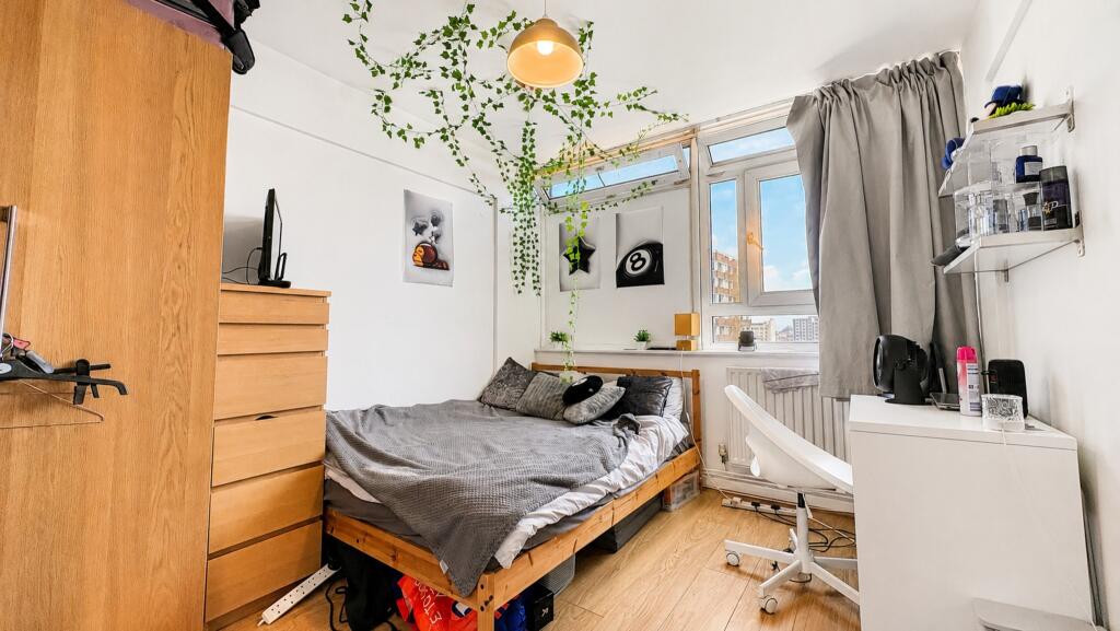 Main image of property: Crondall Court, St. John's Estate, London, England, N1