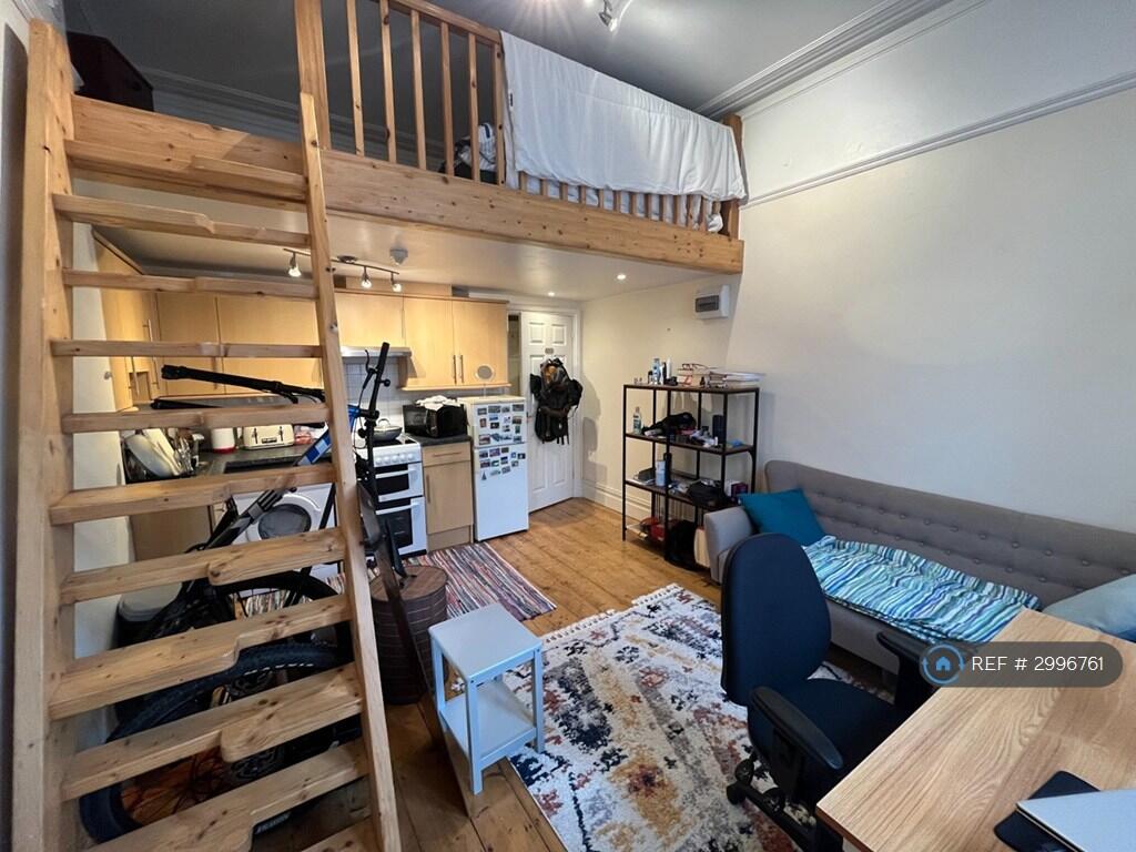 Main image of property: Blenheim Road, Bristol, BS6