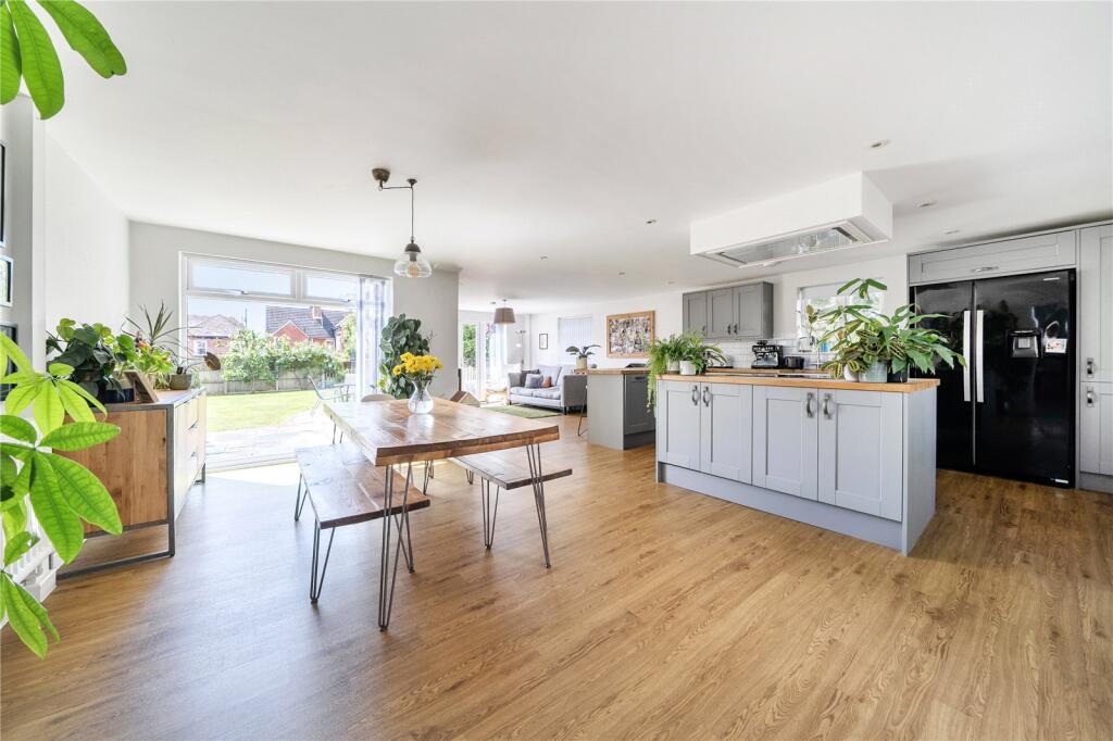 House in Portsmouth - View 3