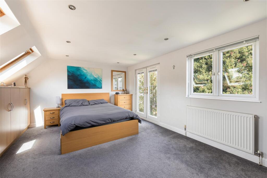 House in London - View 5