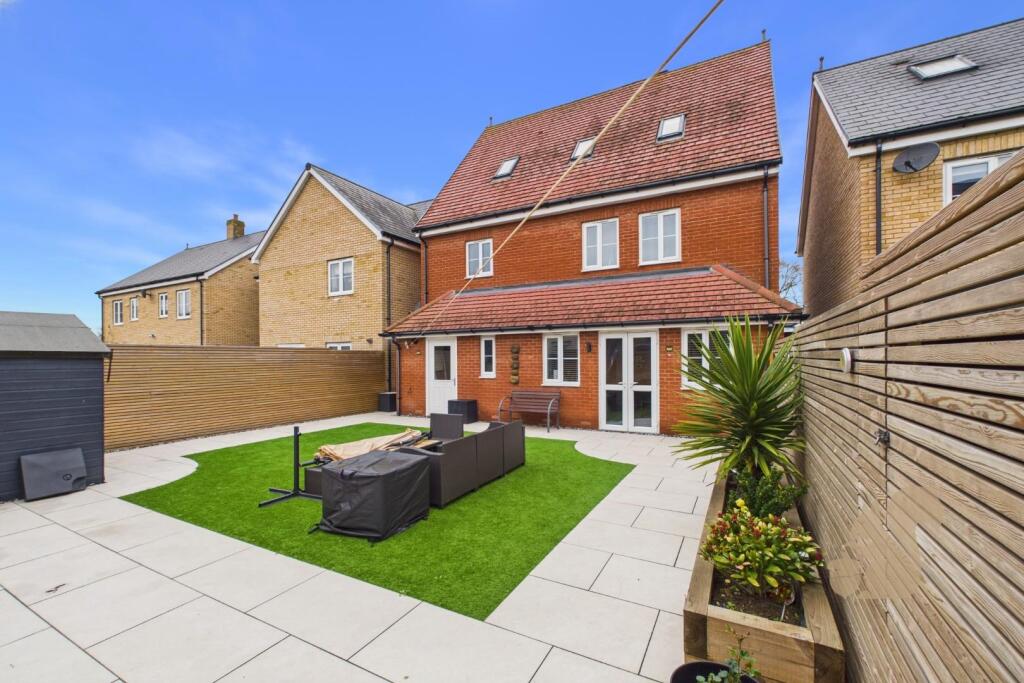 Main image of property: Ipswich Road, Colchester