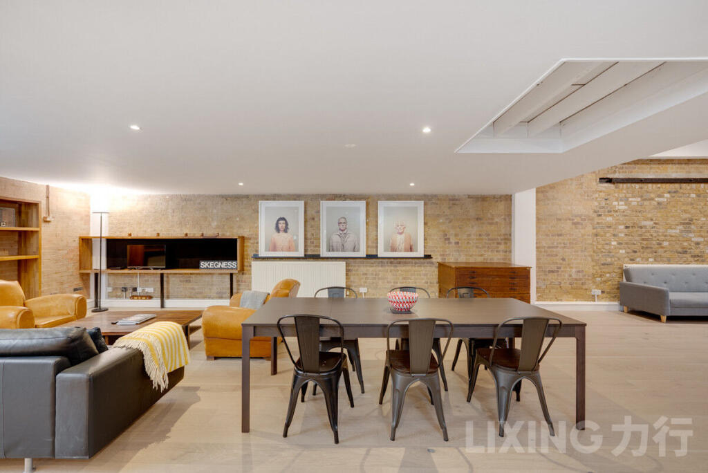 Main image of property: Gowers Walk, Aldgate East, E1